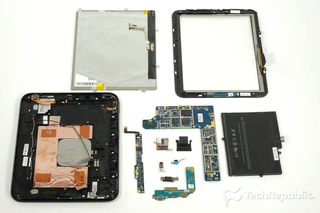 Illustration for article titled HP Touchpad Exposes Its Innards For All To See